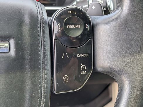 Used 2019 Land Rover Range Rover Supercharged AWD/4WD image 22