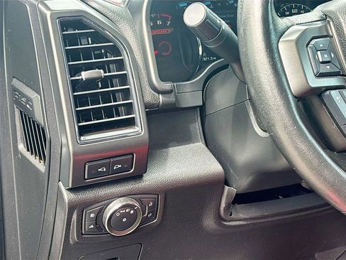 Used 2017 Ford F150 Lariat image 11