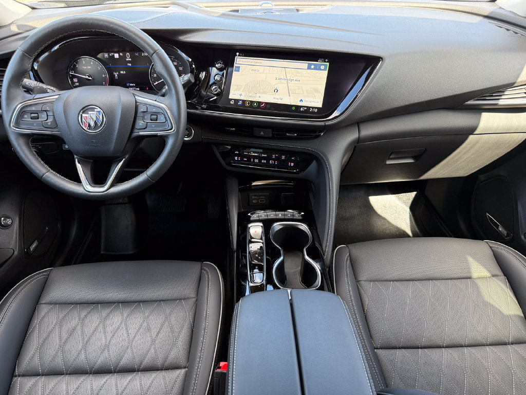 Used 2023 Buick Envision Avenir AWD/4WD image 3