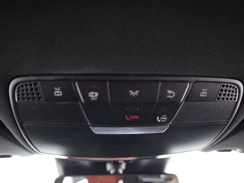 Used 2020 Mercedes-Benz GLC 300 4MATIC image 53