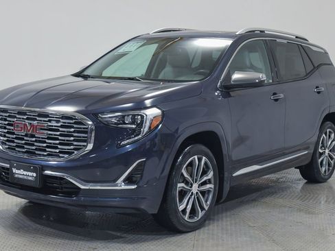Used 2018 GMC Terrain Denali w/ Advanced Safety Package AWD/4WD image 9