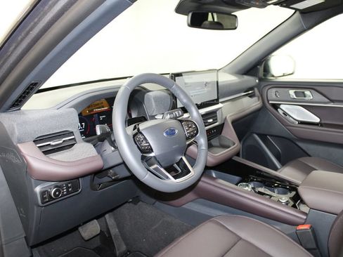New 2026 Ford Explorer Platinum RWD image 23