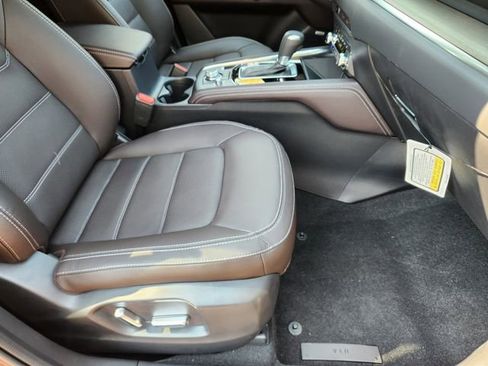New 2025 MAZDA CX-5 Signature image 18