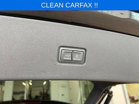 Used 2023 Audi Q8 Premium w/ Convenience Package AWD/4WD image 18