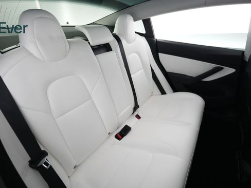 Used 2019 Tesla Model 3 Standard Range Plus RWD image 5