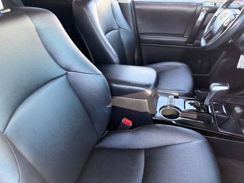 Used 2017 Toyota 4Runner TRD Pro AWD/4WD image 10