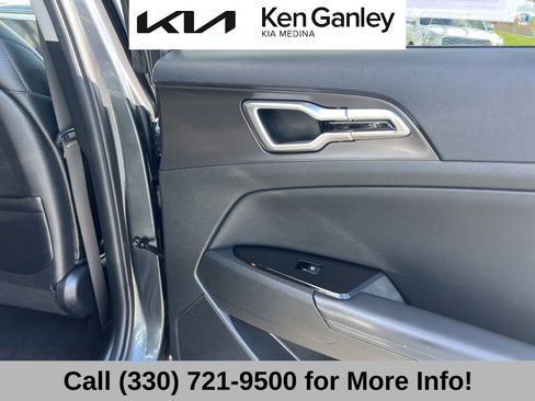 Certified 2023 Kia Sportage EX image 57