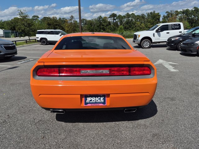 Used 2012 Dodge Challenger R/T RWD image 6