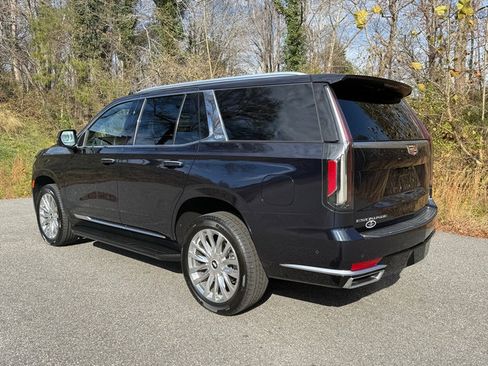 Used 2021 Cadillac Escalade Premium Luxury image 8