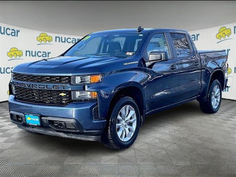 Used 2019 Chevrolet Silverado 1500 Custom w/ Custom Value Package image 3