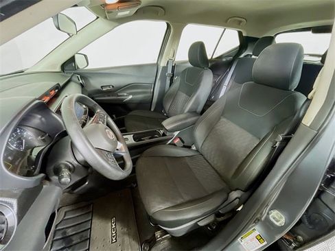Used 2024 Nissan Kicks SV image 18