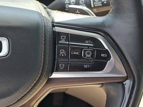 Used 2021 Jeep Grand Cherokee L Summit w/ Advanced Protech Group IV AWD/4WD image 23