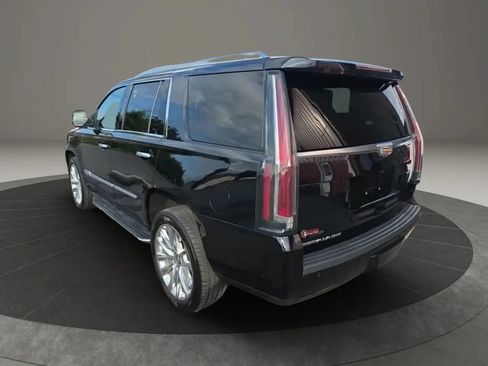 Used 2019 Cadillac Escalade Premium Luxury AWD/4WD image 5