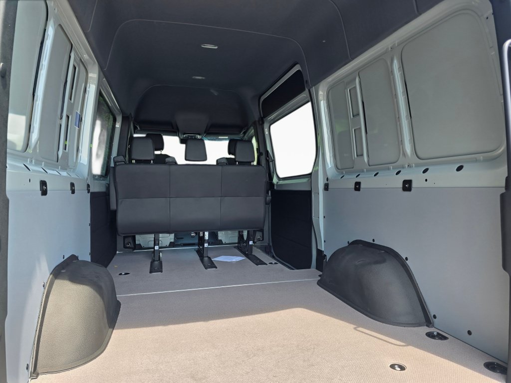 New 2026 Mercedes-Benz Sprinter 2500 image 18