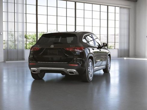 Used 2023 Mercedes-Benz GLA 250 4MATIC w/ Premium Package image 24