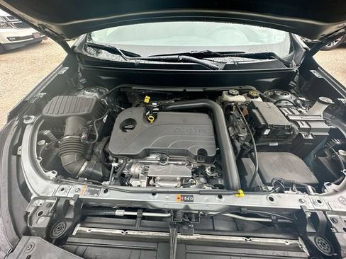 Used 2024 Chevrolet Equinox LT w/ LPO, Floor Liner Package FWD image 33
