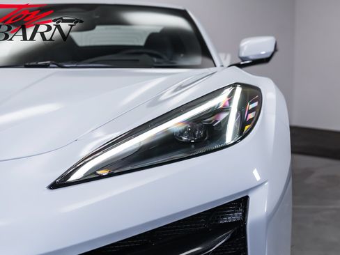 Used 2024 Chevrolet Corvette Z06 RWD image 18