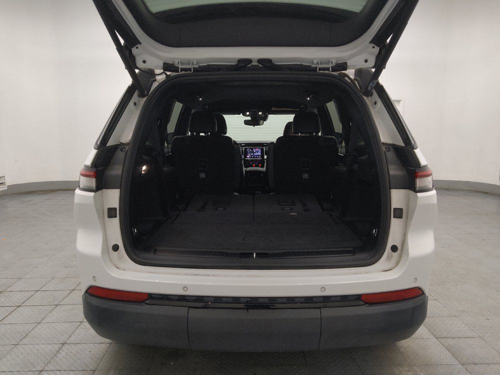 Used 2021 Jeep Grand Cherokee L Laredo AWD/4WD image 29