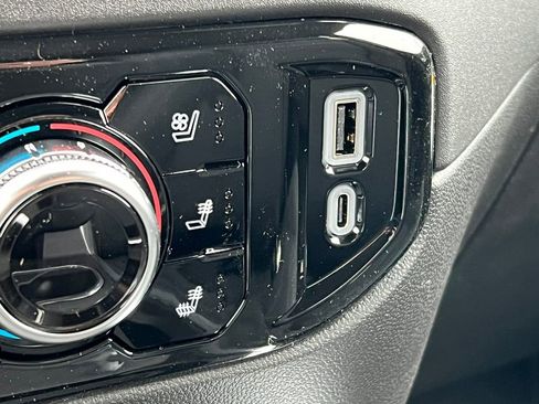 New 2026 GMC Sierra 2500 SLT w/ SLT Premium Package image 38