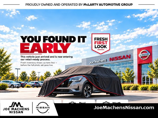 Used 2021 Chrysler Pacifica Limited w/ Uconnect Theater Family Group AWD/4WD image 1