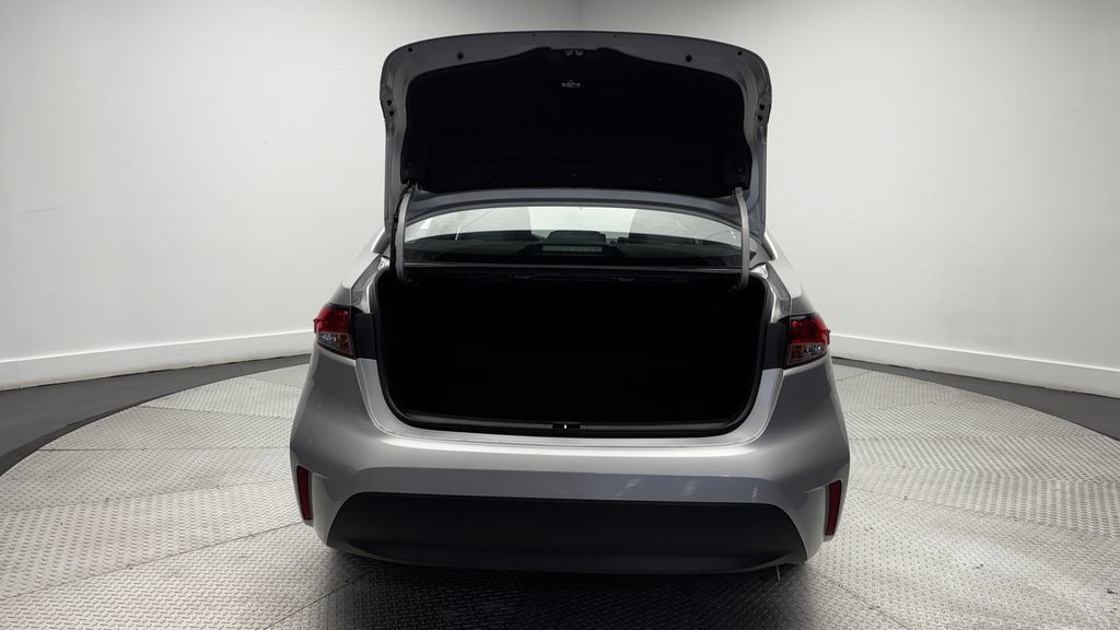 Used 2024 Toyota Corolla LE FWD image 34