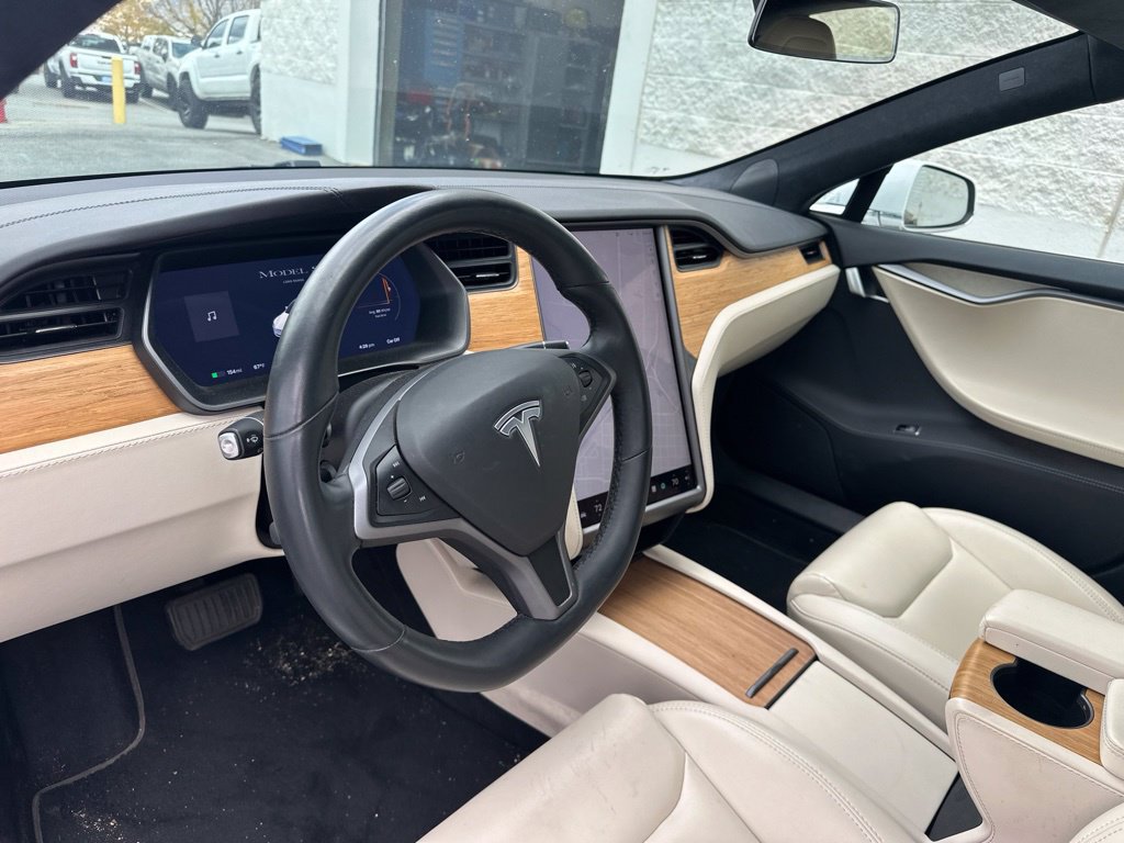 Used 2020 Tesla Model S Long Range AWD/4WD image 7
