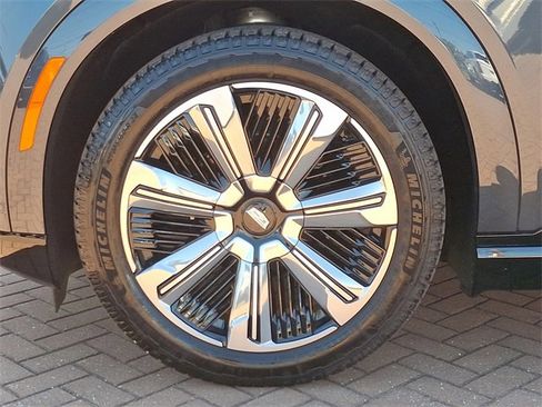 New 2025 Cadillac Escalade IQ Luxury 1 image 8