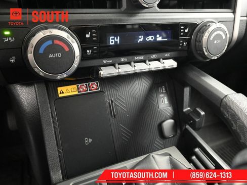 Used 2025 Toyota 4Runner TRD Off-Road Premium image 21