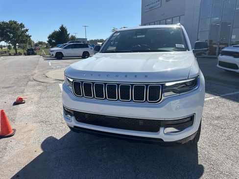 New 2025 Jeep Wagoneer Series II image 11