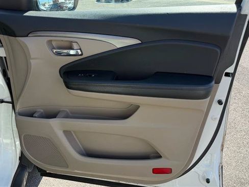 Used 2017 Honda Pilot EX-L image 28