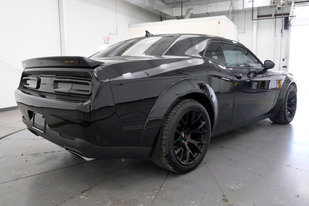Used 2022 Dodge Challenger R/T Scat Pack RWD image 7