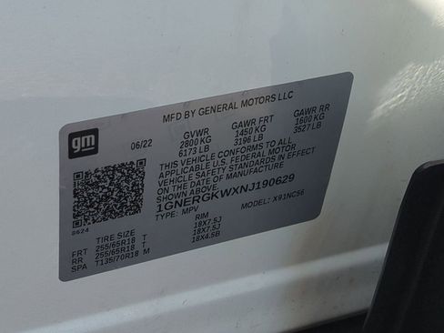 Used 2022 Chevrolet Traverse LT image 32