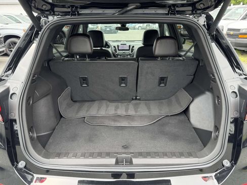 Certified 2023 Chevrolet Equinox RS w/ RS Leather Package AWD/4WD image 24