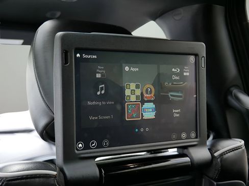 Used 2020 Chrysler Pacifica Limited w/ S Appearance Package FWD image 15