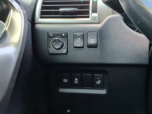 Used 2016 Lexus GX 460 Luxury w/ Preferred Accessory Package AWD/4WD image 23