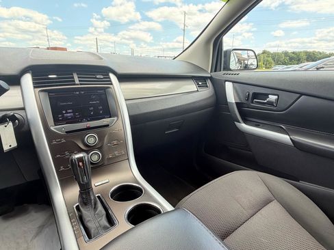 Used 2013 Ford Edge SEL FWD image 17