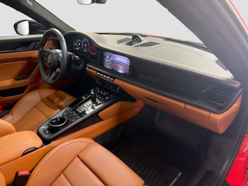 Certified 2025 Porsche 911 Carrera 4 GTS AWD/4WD image 30