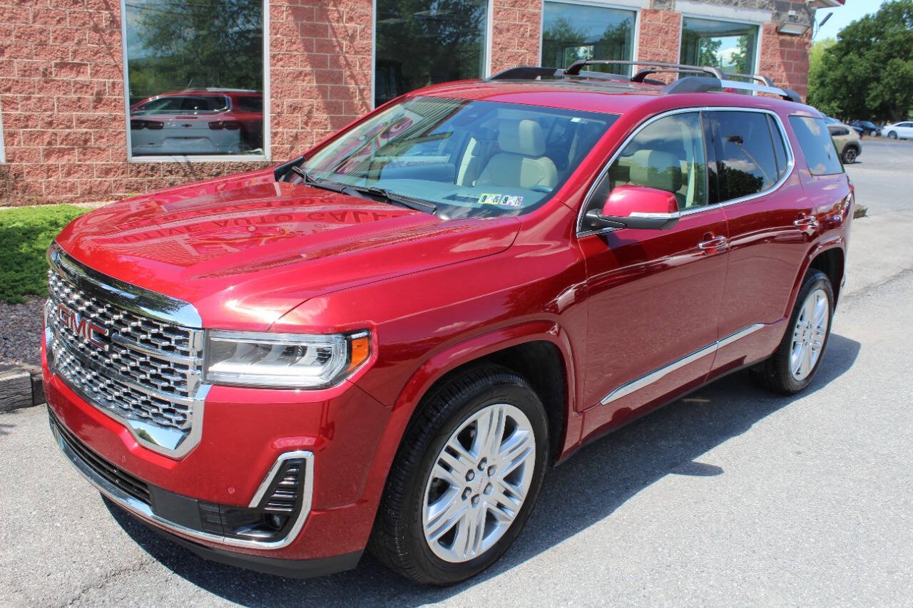 Used 2021 GMC Acadia Denali w/ Denali Technology Package AWD/4WD image 2