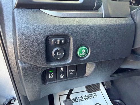 Certified 2025 Honda Ridgeline RTL image 13