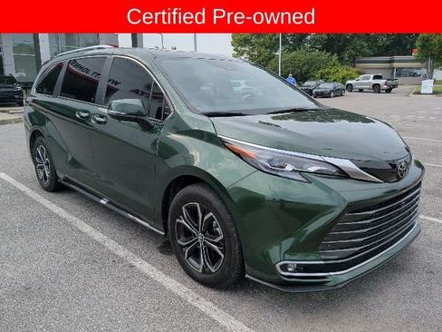 Certified 2026 Toyota Sienna Platinum AWD/4WD image 1
