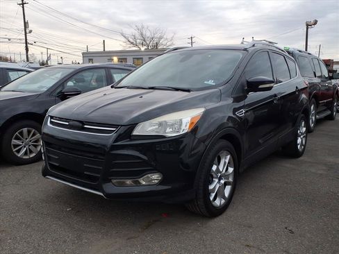 Used 2015 Ford Escape Titanium image 3