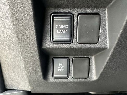 New 2025 Nissan Frontier SV w/ SV Convenience Package RWD image 23