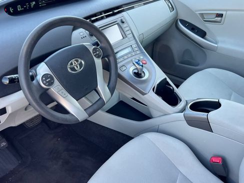 Used 2013 Toyota Prius Three FWD image 9