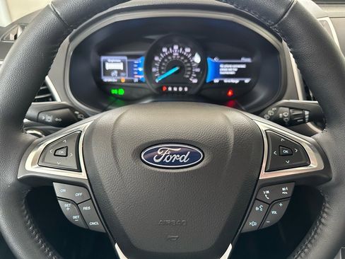 Certified 2023 Ford Edge SEL w/ Convenience Package image 38