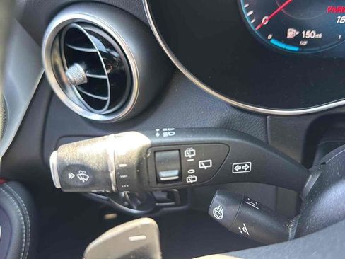 Used 2021 Mercedes-Benz GLC 300 4MATIC image 41