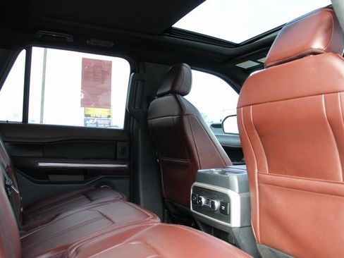 Used 2022 Ford Expedition Max Limited AWD/4WD image 18