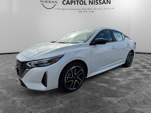 New 2025 Nissan Sentra SR image 1