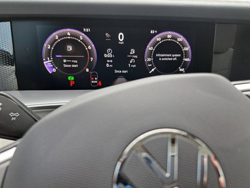 New 2026 Volkswagen Tiguan SE FWD image 10