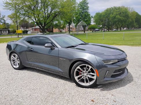 Used 2017 Chevrolet Camaro LT RWD image 1