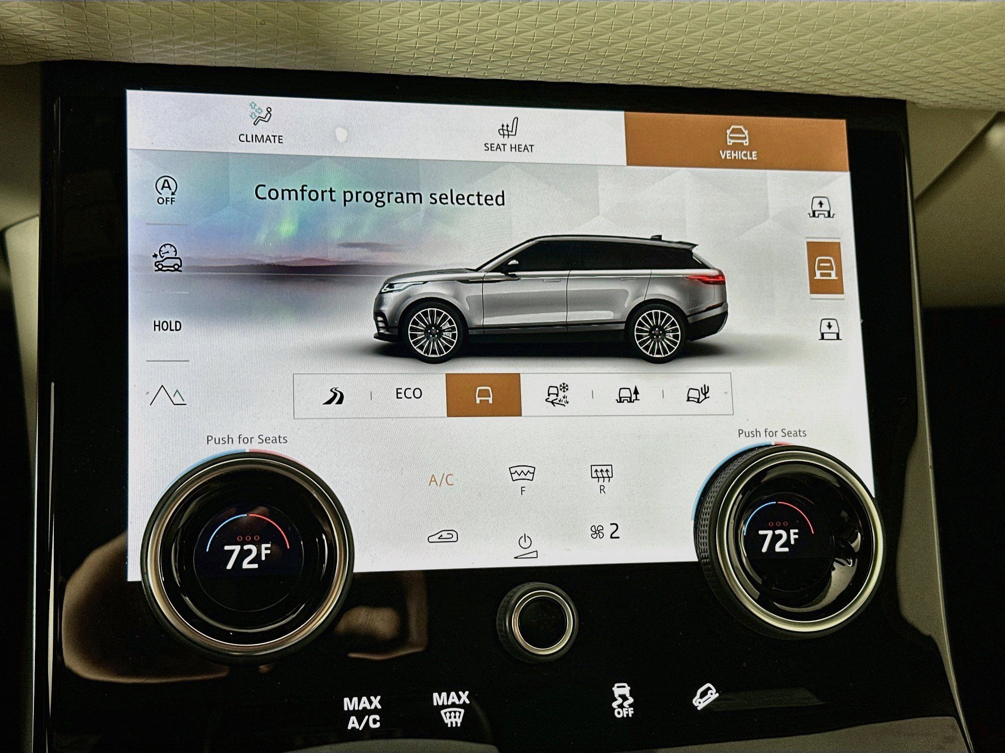 Used 2022 Land Rover Range Rover Velar R-Dynamic S AWD/4WD image 16